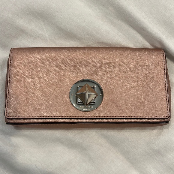 Kate Spade ♠️ Clutch - Picture 1 of 4